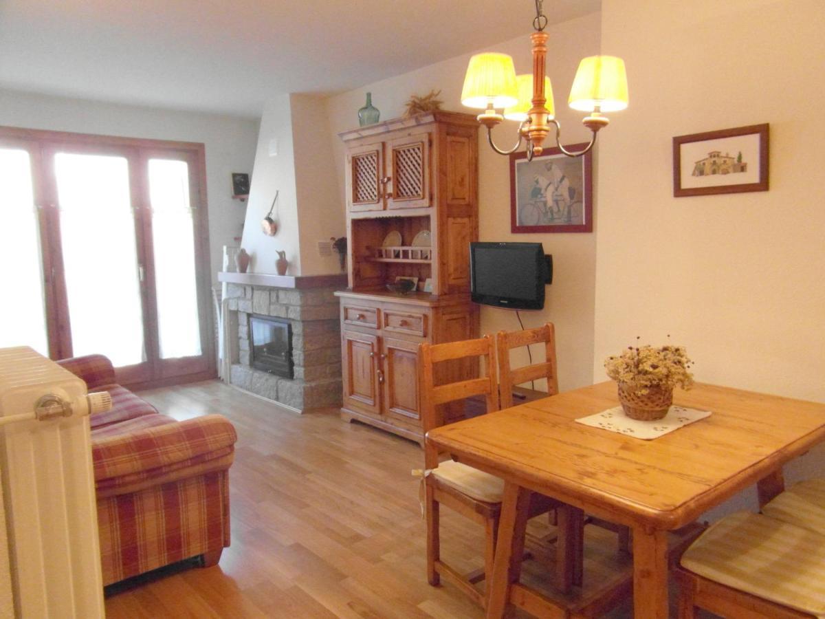 Apartamento B25 - La Granja, Bajo con jardín - Villmor Benasque Exterior foto