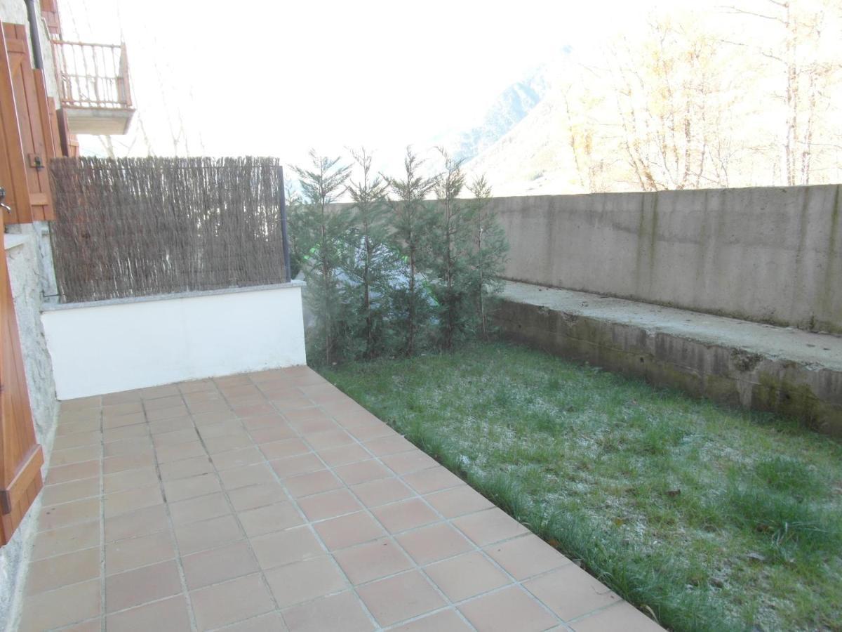 Apartamento B25 - La Granja, Bajo con jardín - Villmor Benasque Exterior foto