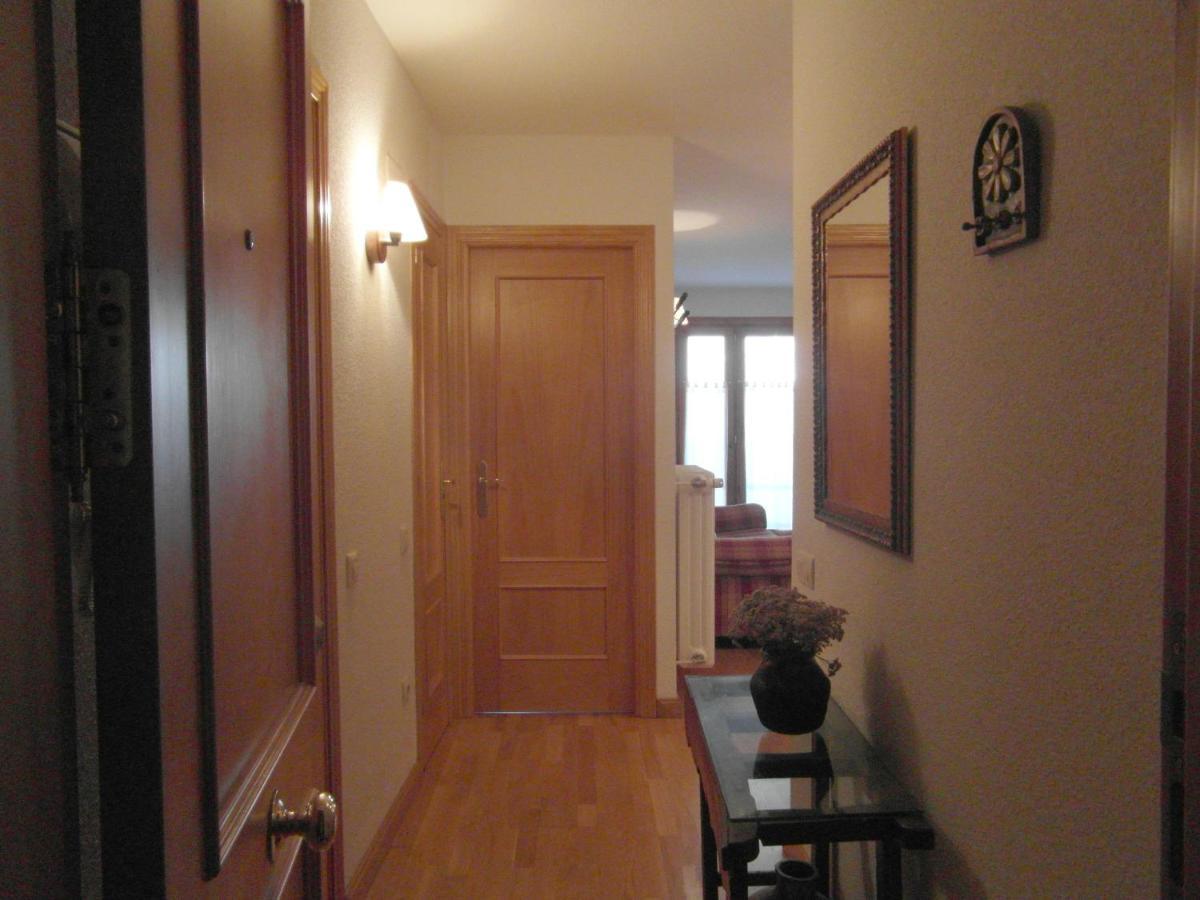 Apartamento B25 - La Granja, Bajo con jardín - Villmor Benasque Exterior foto
