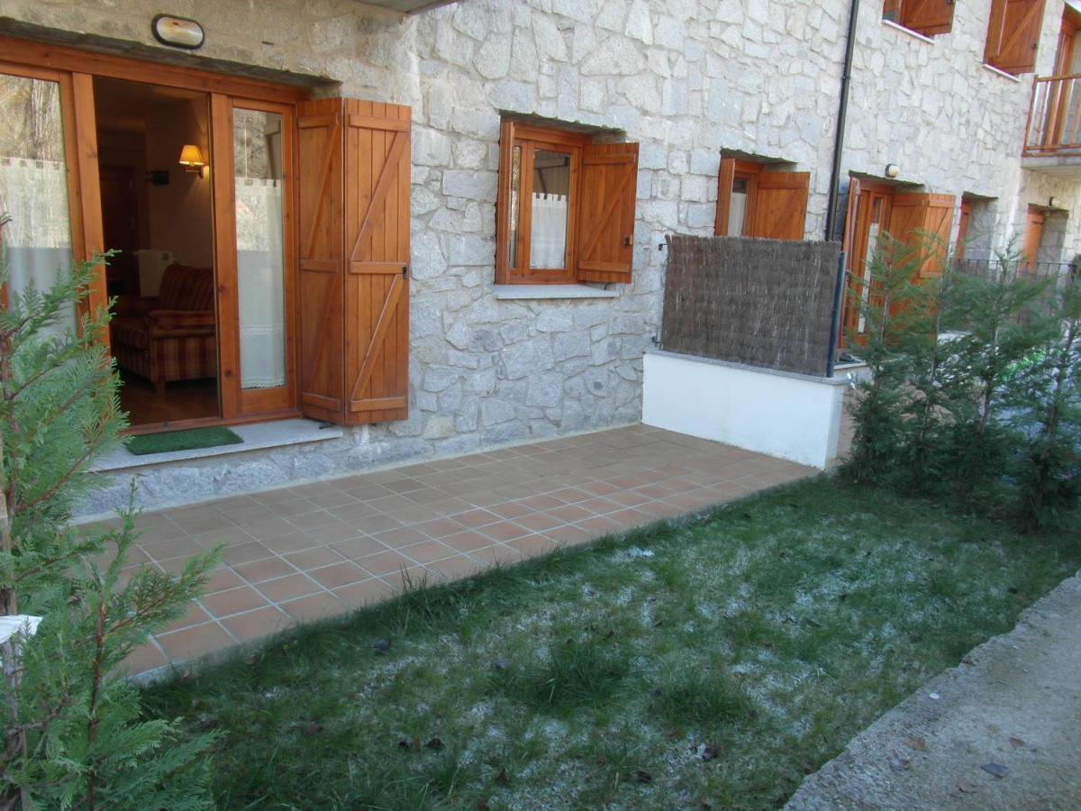 Apartamento B25 - La Granja, Bajo con jardín - Villmor Benasque Exterior foto