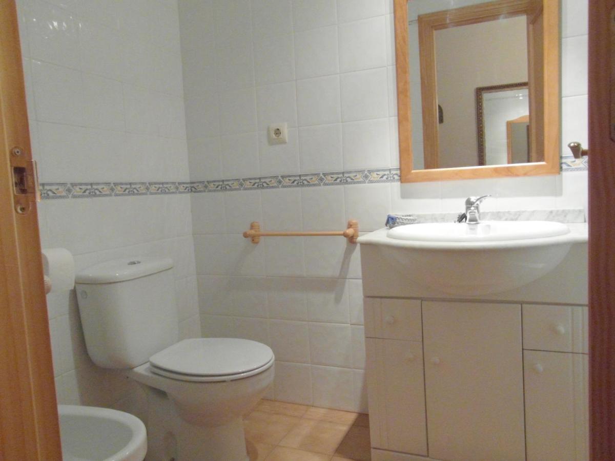 Apartamento B25 - La Granja, Bajo con jardín - Villmor Benasque Exterior foto